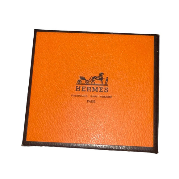 Hermès Hermes Red Apple shaped charm with gunmetal chain attachment Boxed - Picture 11 of 13
